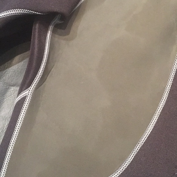 Wetsuit - Picture 4 of 5